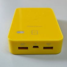 深圳工厂推出15000毫安大容量移动电源 黄色iPhone专属充电宝强势登场